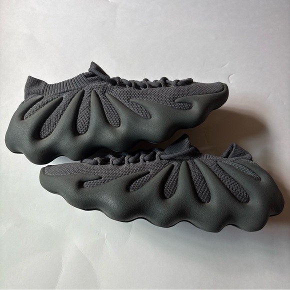 kanye west yeezy 450